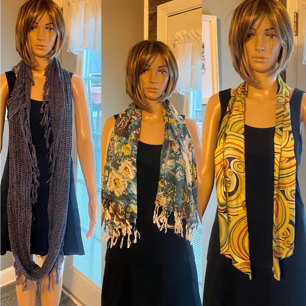 Lot of 3 Scarfs